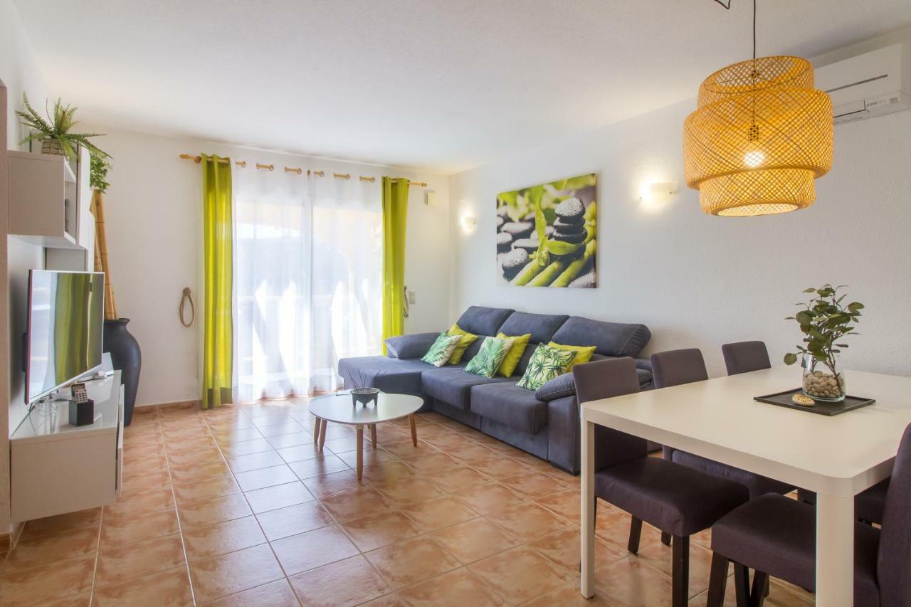 Robertapartments Benitachell Exteriör bild