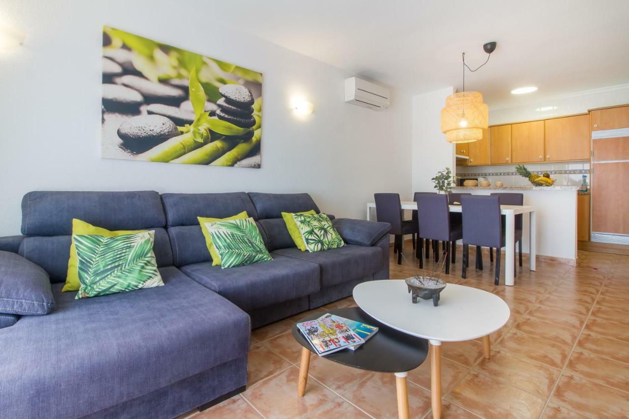 Robertapartments Benitachell Exteriör bild