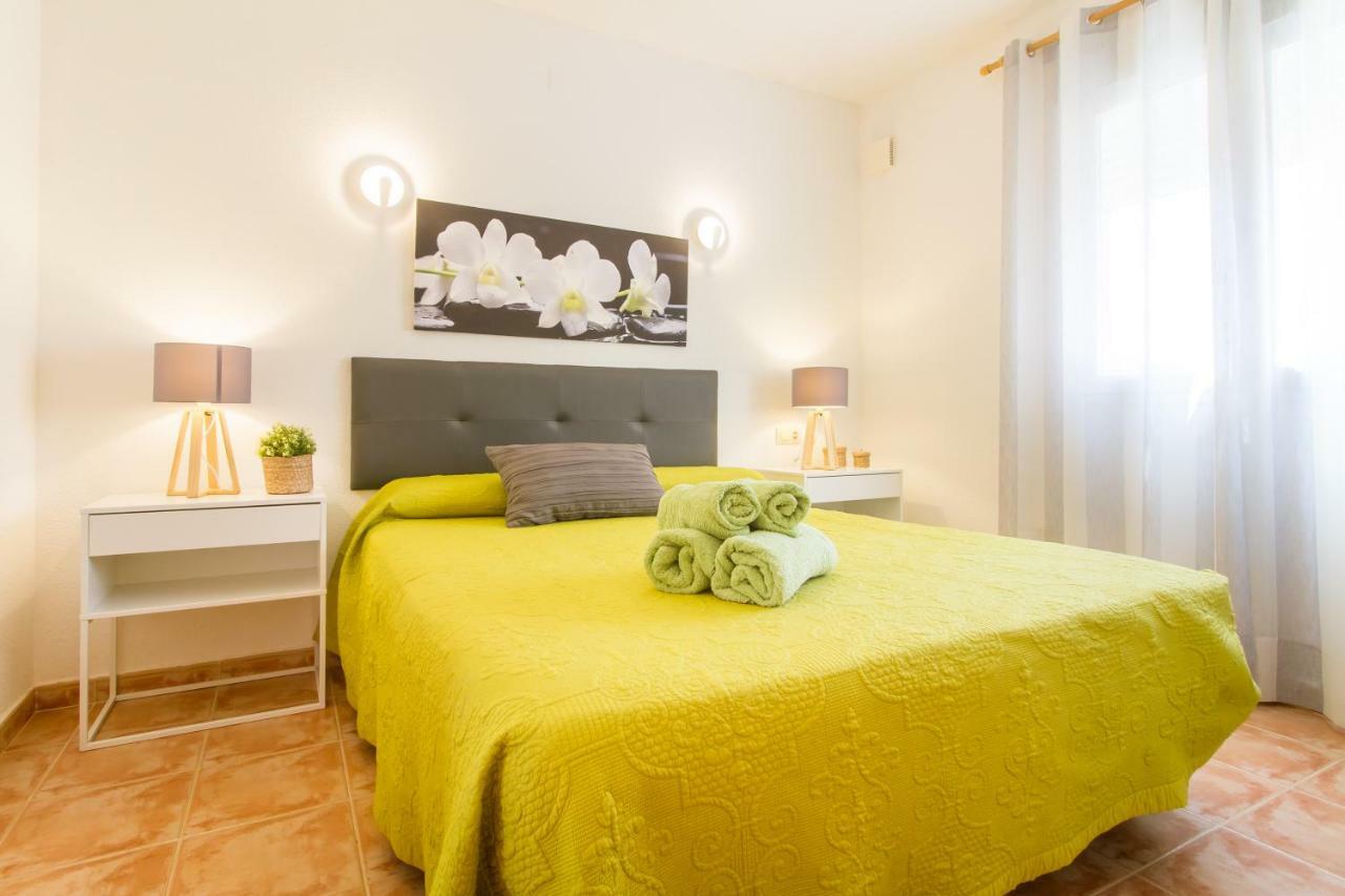 Robertapartments Benitachell Exteriör bild
